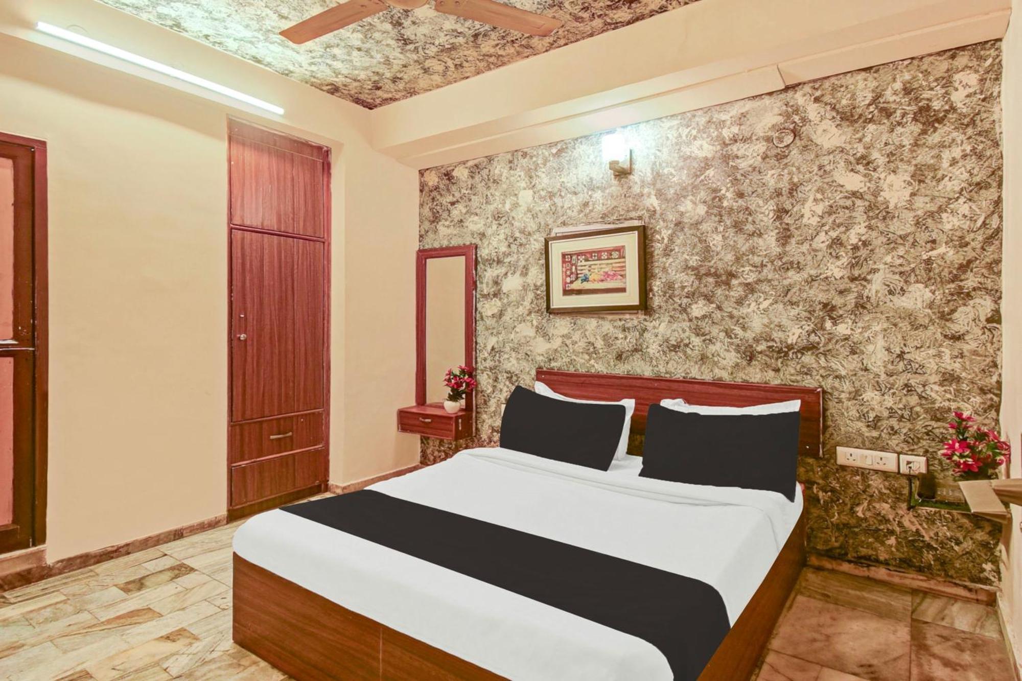 Hotel O The Blue Inn Jaipur Buitenkant foto